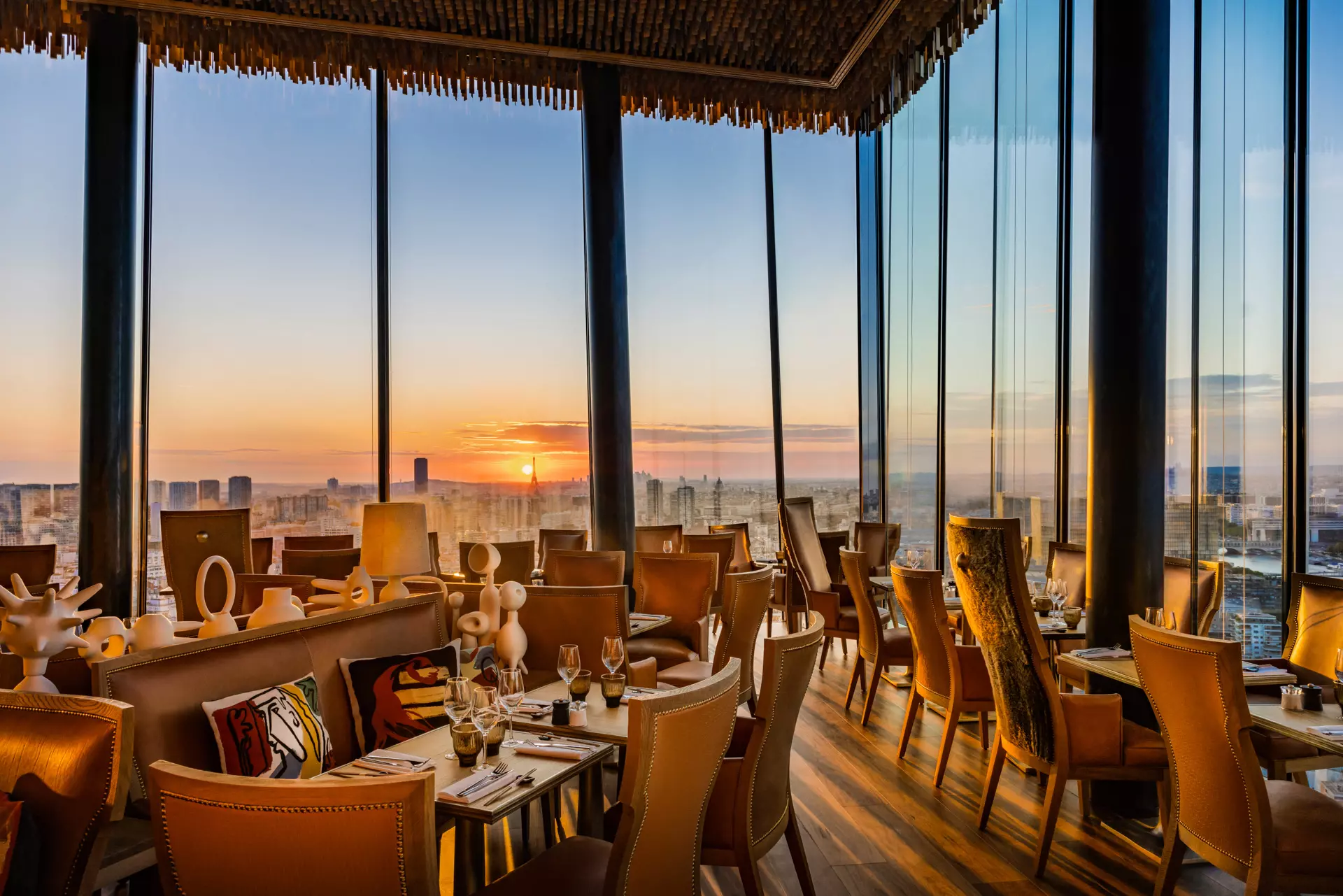Order hay Oder đúng? Thuật ngữ chuẩn trong khách sạn và F&B